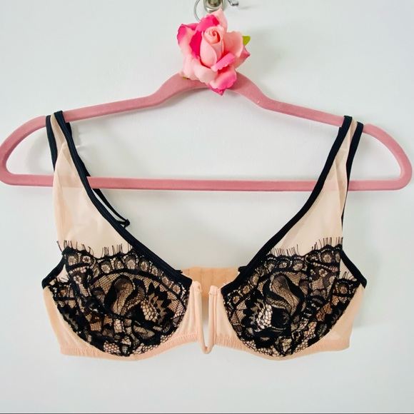 Other - 💕Black Lace Mesh  Bra SZ 34C